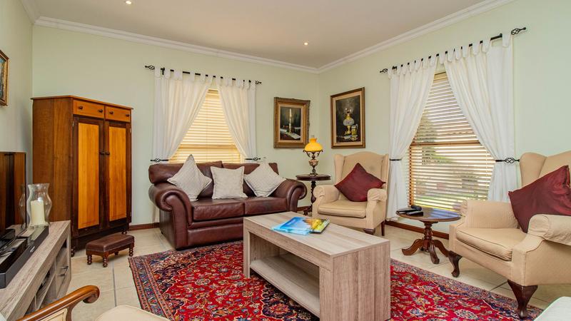 3 Bedroom Property for Sale in Sandbaai Western Cape